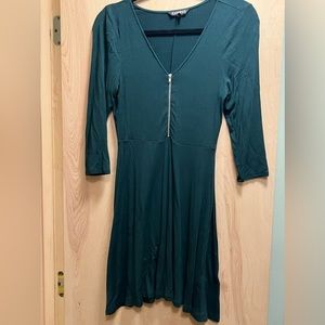 express above the knee length dress with zipper